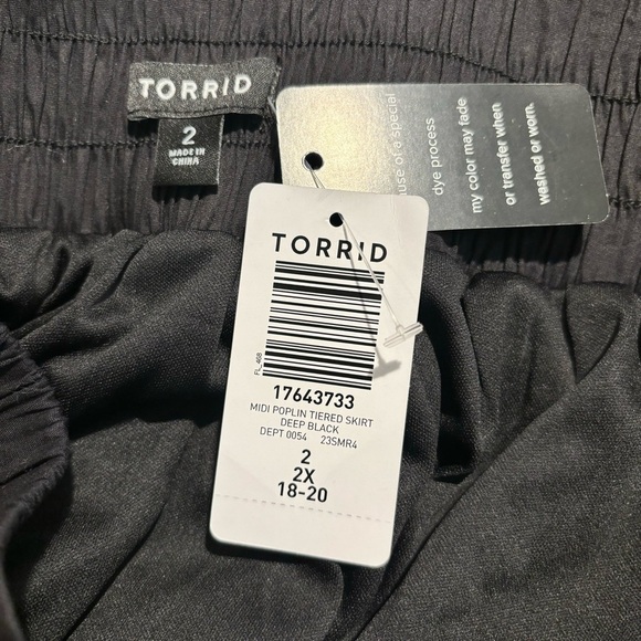 TORRID Sz 2 Midi Poplin Tiered Elasticized Waist Pockets Lined Skirt NEW W/ TAG - Picture 11 of 11